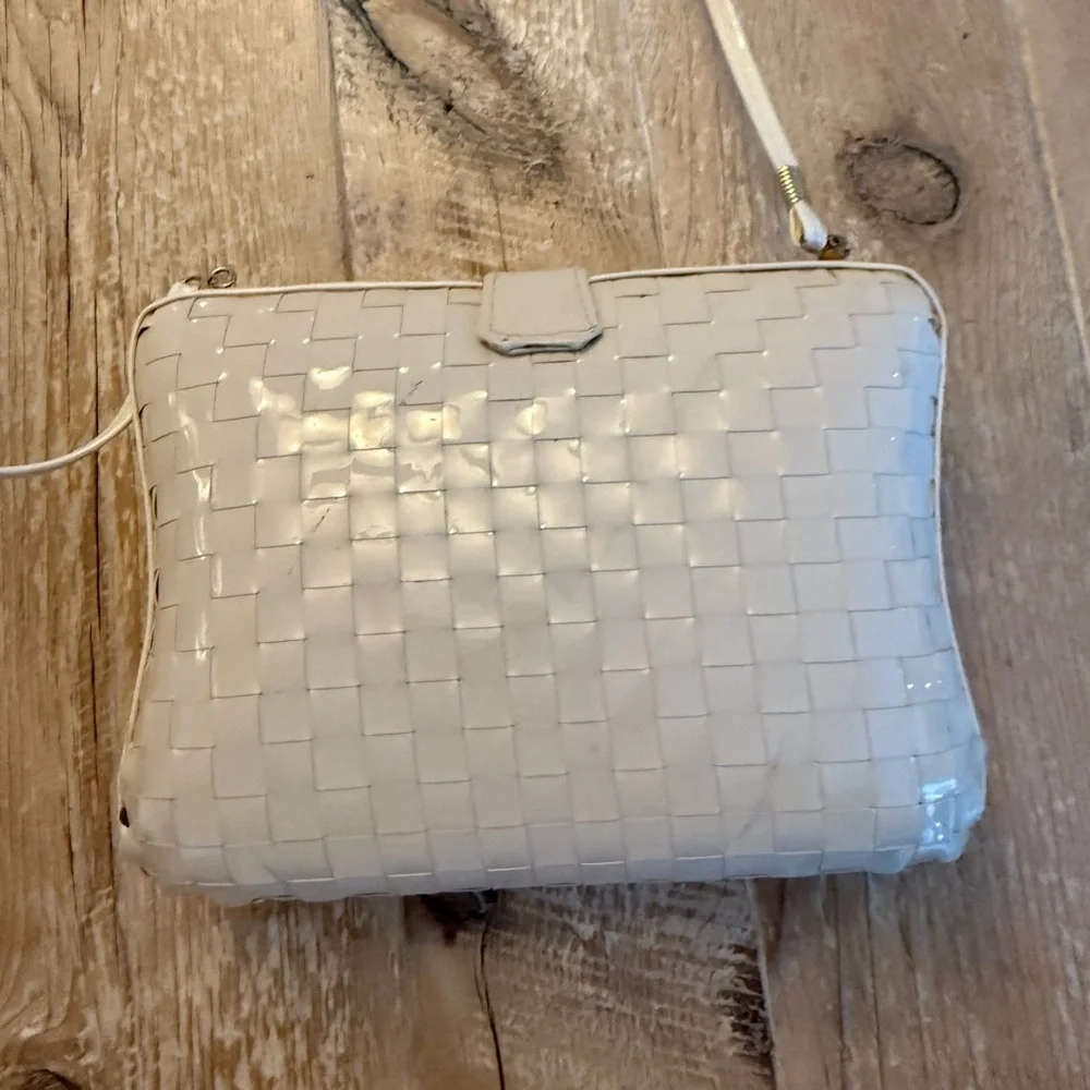Vintage White Woven Crossbody Bag